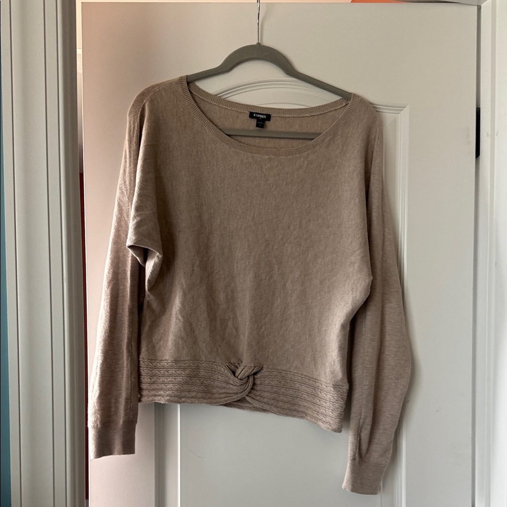 Express Women's Taupe Scoop Neck Sweater